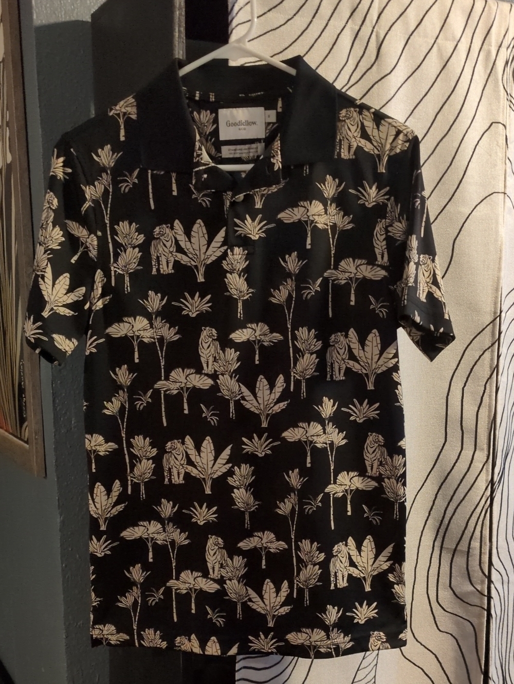 Goodfellow & Co Black Polo with Cream Tropical & Tiger Motif